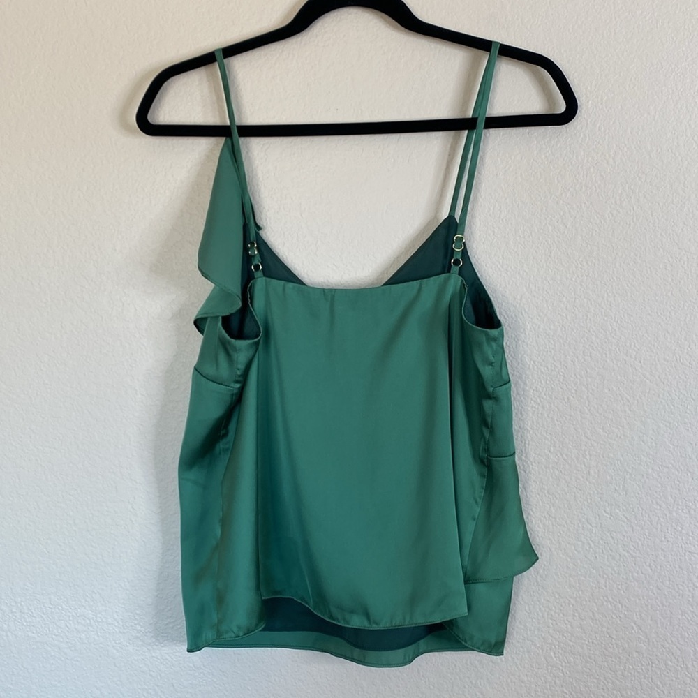 Lovers + Friends Laguna tank top women’s small Kelly green EUC - Picture 6 of 6